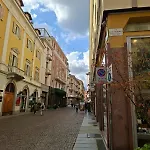 Via Italia Centro 3*