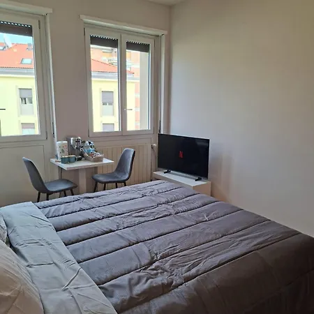 Via Italia Centro 3*