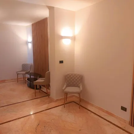 Via Italia Centro ゲストハウス 3*